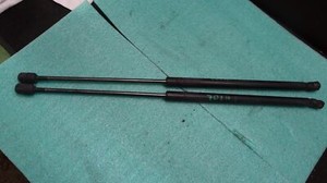 Ford Mondeo III Turnier 1.8 Heckklappendämpfer 1S71-N406A10-AC