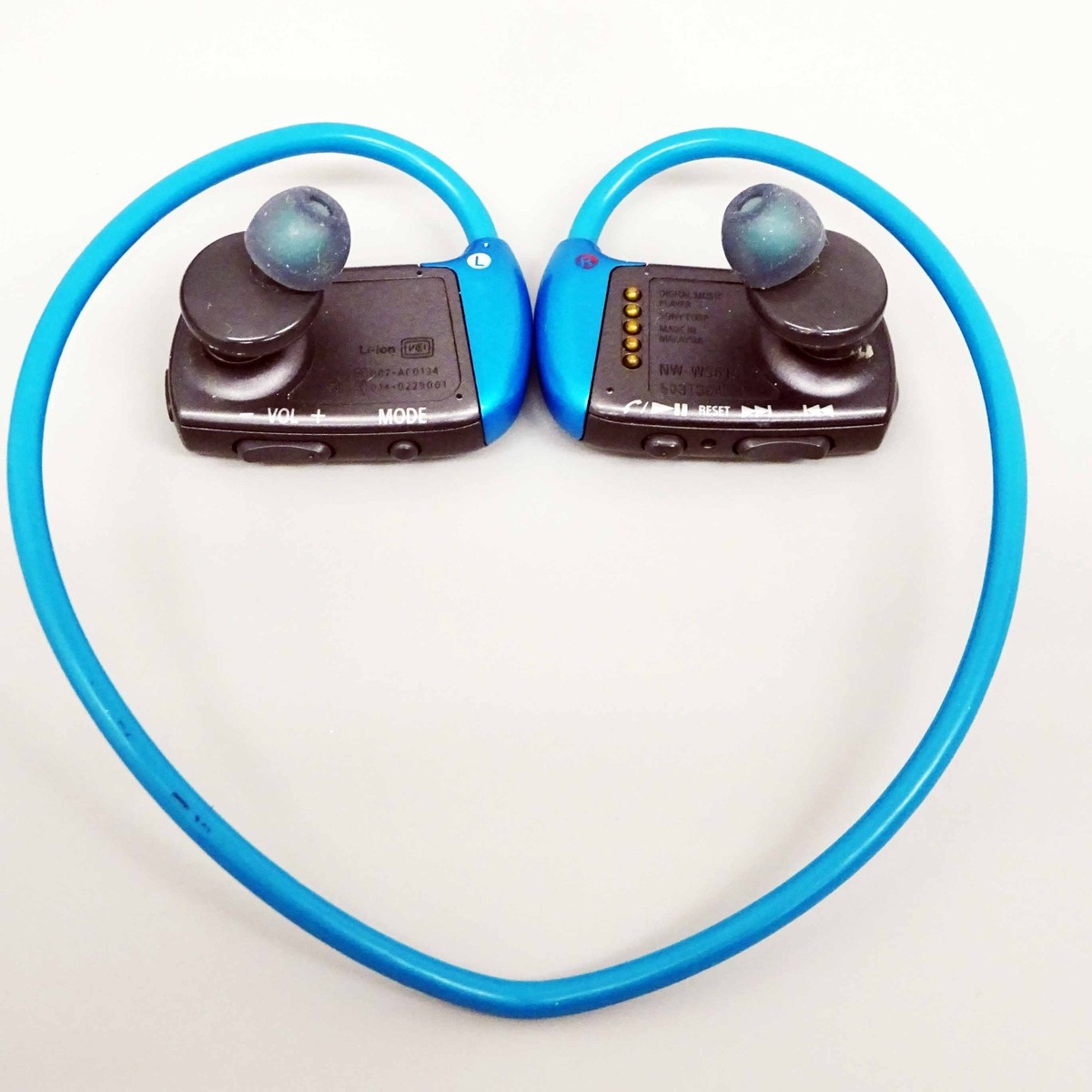 sony 防水ミュージックプレイヤー nw-ws61　ブルー Sony Headphones Type Walkman W Series Nw-ws615 16gb Blue