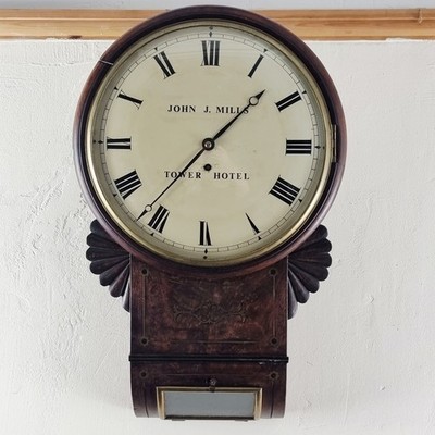 Antike Mahagoni Single Fusee Messing Intarsien Wanduhr von John J. Mühlen