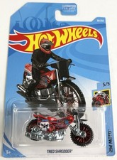 2019 Hot Wheels HW Moto 5/5 Red Tred Shredder #38 1:64 Scale Diecast Motorcycle