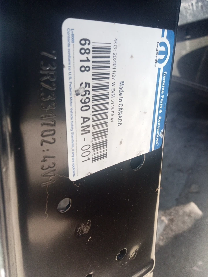 Chrysler Pacifica 2017-2025 puerta corredera trasera derecha OEM Foto 3 de 3