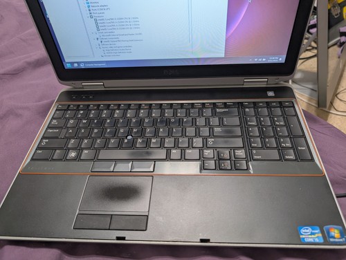 Dell Latitude E6520 - Read minor issues: Intel i5 · 8GB RAM · 1250GB Storage
