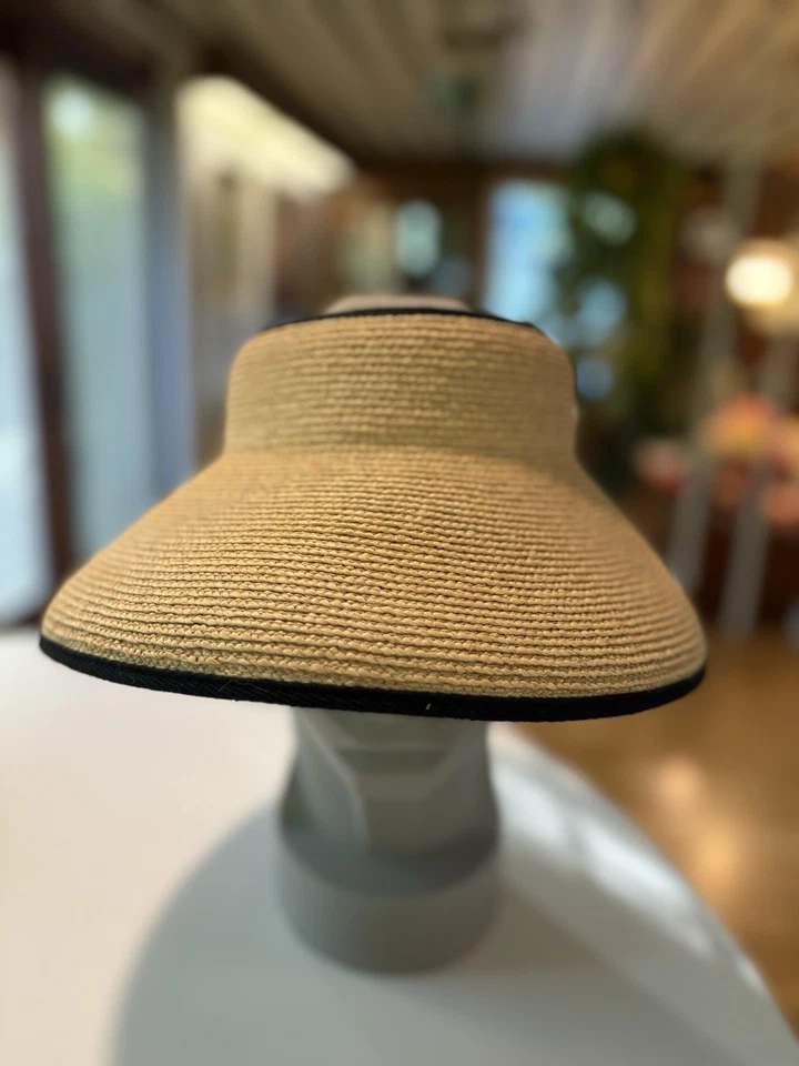 Helen Kaminski Rafia Paja Ala Ancha Parasol Sombrero Natural Negro Borde Arco Foto 2 de 4