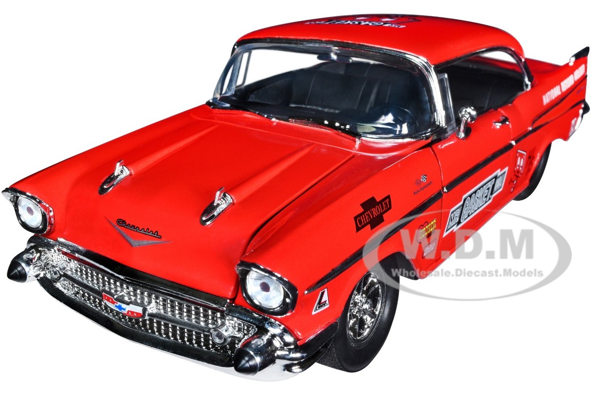 '57 Chevy Hardtop 1:24 モデルキット新品、未開封品、希少 MONOGRAM '57 CHEVY BEL AIR CLASSIC CRUISER MODEL-KIT 1:24