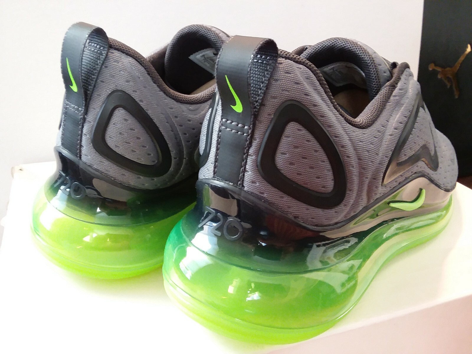 Size 7 - Nike Air Max 720 Green Volt 