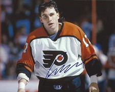 Craig Berube Signed 8×10 Photo Philadelphia Flyers Autographed COA