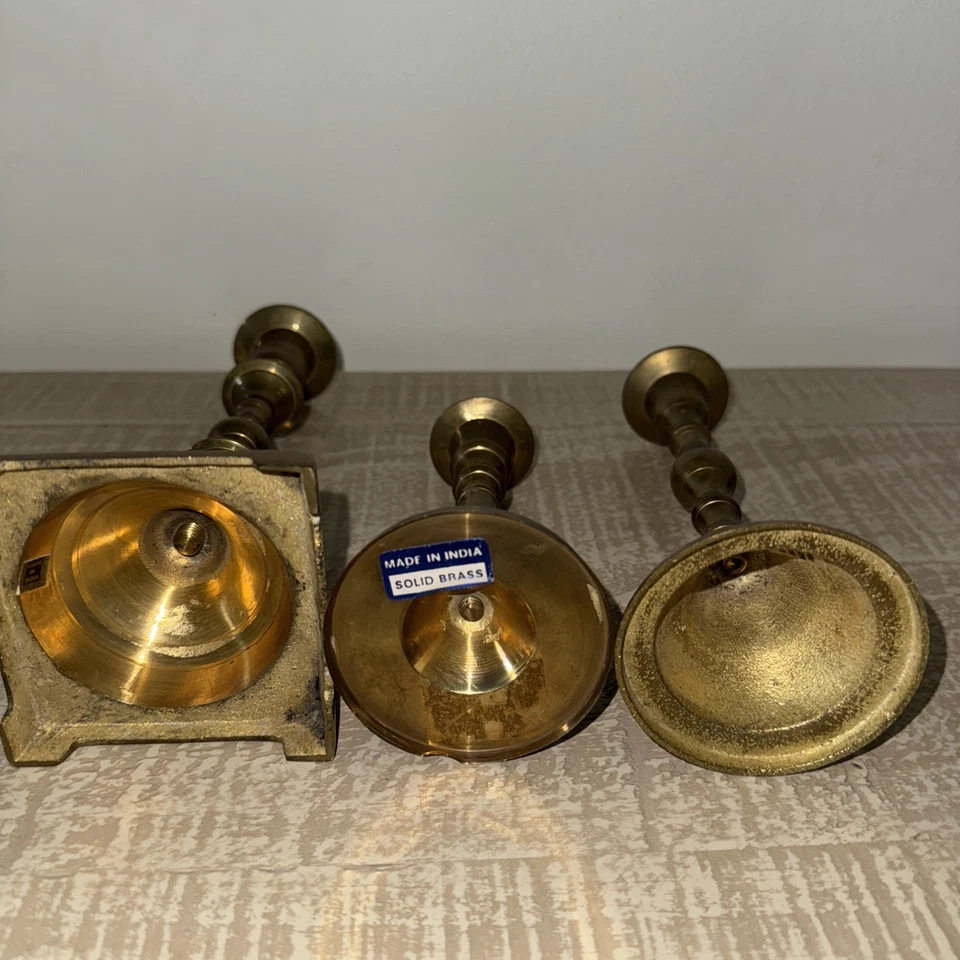 Juego 3 Candelabros de Latón Candelabros Vintage Cottagecore Anthropology Vibes Foto 3 de 3