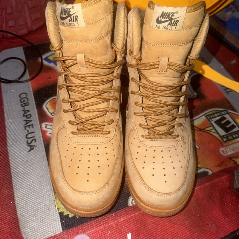 Size 9.5 - Nike Air Force 1