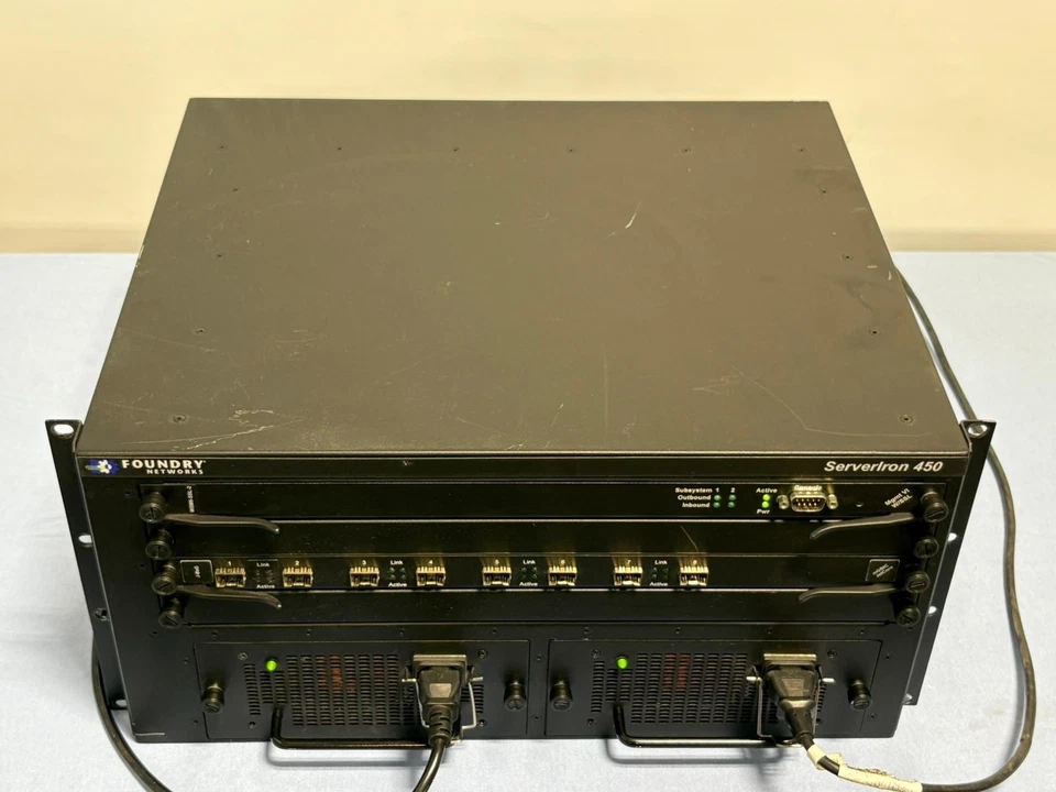 Chasis y módulos Foundry Networks B4000 Serverlron 450 parte S450 Foto 2 de 4