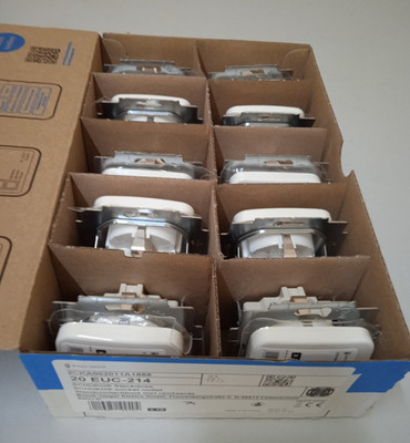 10 Stück 20 EUC-214 Busch Jaeger Jäger Schuko Steckdose Reflex SI alpinweiß