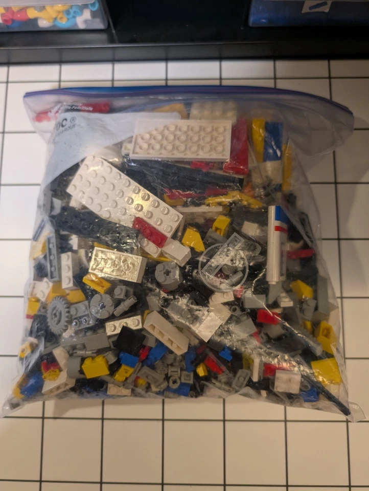 LEGO 5580. Model Team: Highway Rig - Image 2 of 3