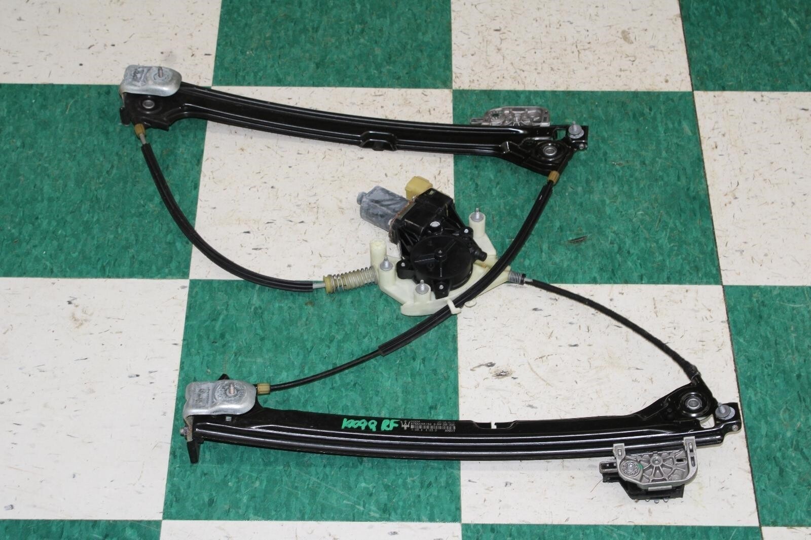 Maserati Ghibli 2014-2017 Front Right Power window motor