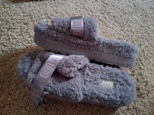 UGG Fluffita Sheepskin Platform Slippers/Slingback Sandals - Size 9 Grey/Purple