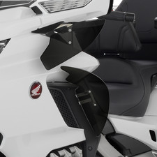 SHOW CHROME Lower Wind Deflectors Black for H...