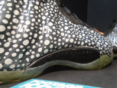 NIKE AIR FOAMPOSITE ONE PREMIUM 1 SAFARI GREY BLACK ORANGE SUPREME