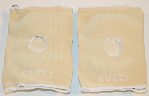 Neu Gucci GG Logo Creme Runway Kniepolster - Bild 3 von 7