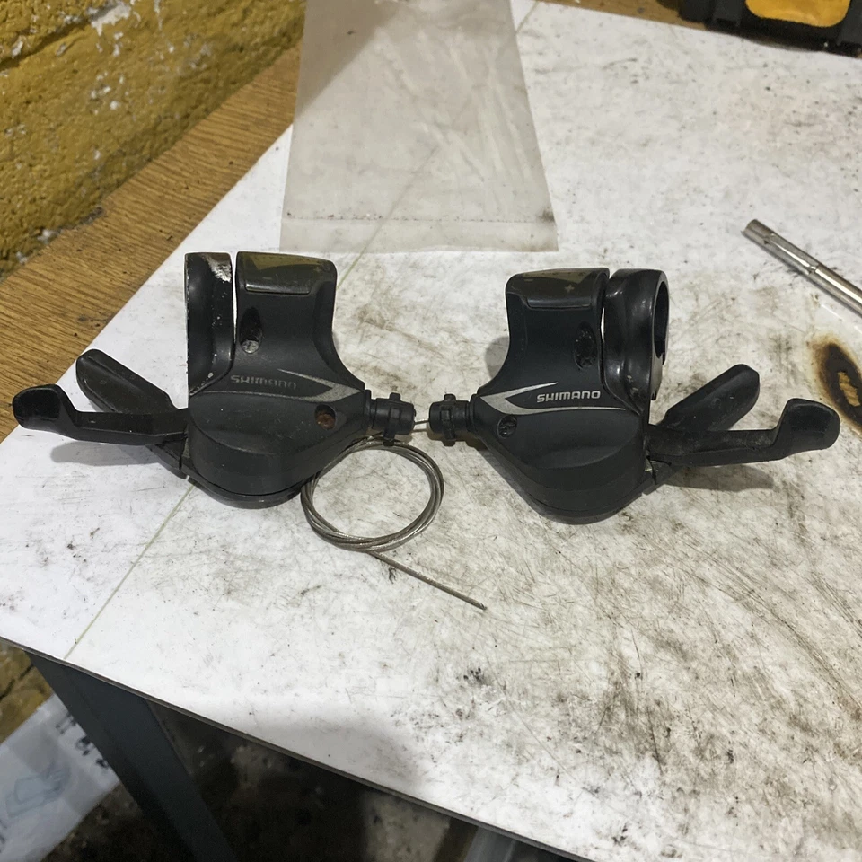 Shimano Acera SL-M360 3 x 8 Speed Shifter Set 22.2mm Clamp On - Image 2 of 4