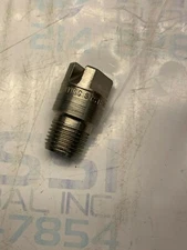 Spraying Systems H1/8VV-SS8004  1/8 In. Male NPT SS VeeJet Spray Tip 