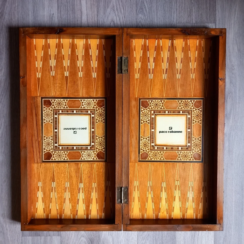 Rare mallette en bois marquetée. Jeu de société Backgammon Paco Rabanne. - Photo 1/4