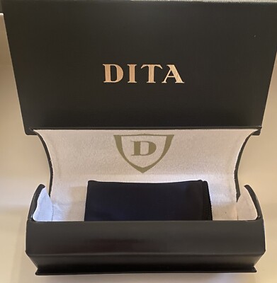 DITA Empty Case With Clinging Clothes Size-Small /Authentic