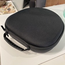 Nice Zipper Padded Hard Carrying Case 9  X 9  X 2  For Headphones