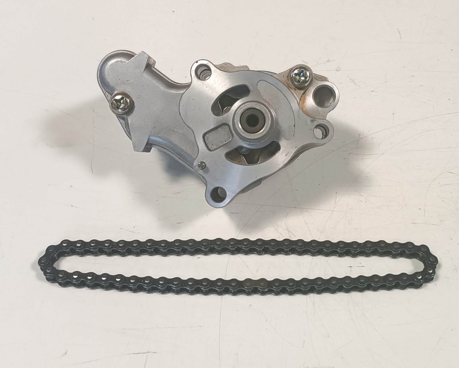 Pompa olio con catena per Yamaha T-Max 500 2001-2011 modell1 5GJ, 5VU e 4B5