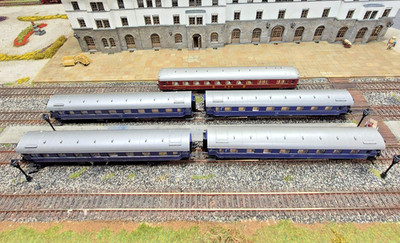 Liliput H0 844 Speise-Personenwagenset 2. Kl ''FD Zug'' der DB 5 Tlg  in OVP/2615