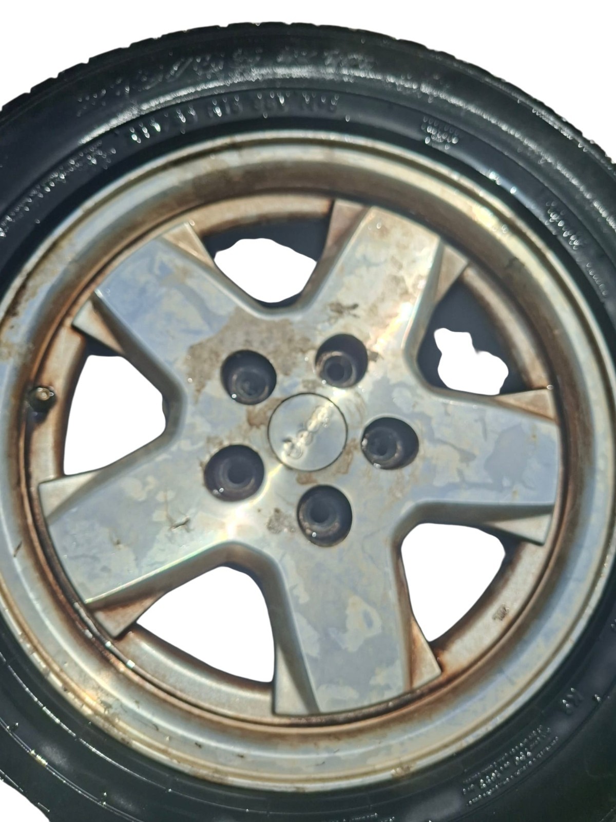 Cerchio in lega Jeep Cherokee KJ 2002/2007 da 16'' foto 4