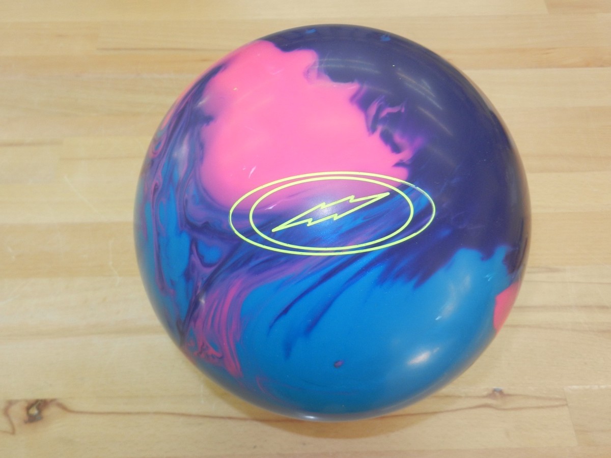 NIB 15# Storm Bionic Bowling Ball w/Specs of 15.4/3.5-4