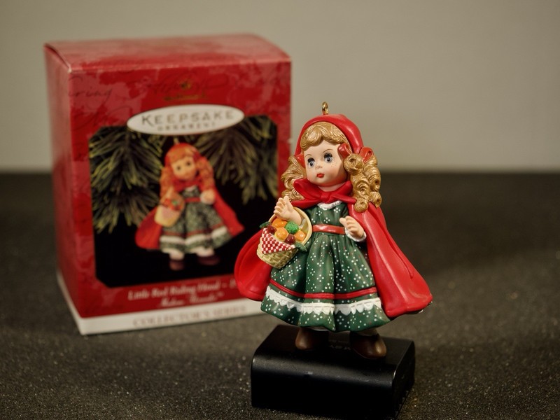 1991 Hallmark Keepsake Little Red Riding Hood Madame Alexander Ornament EUC