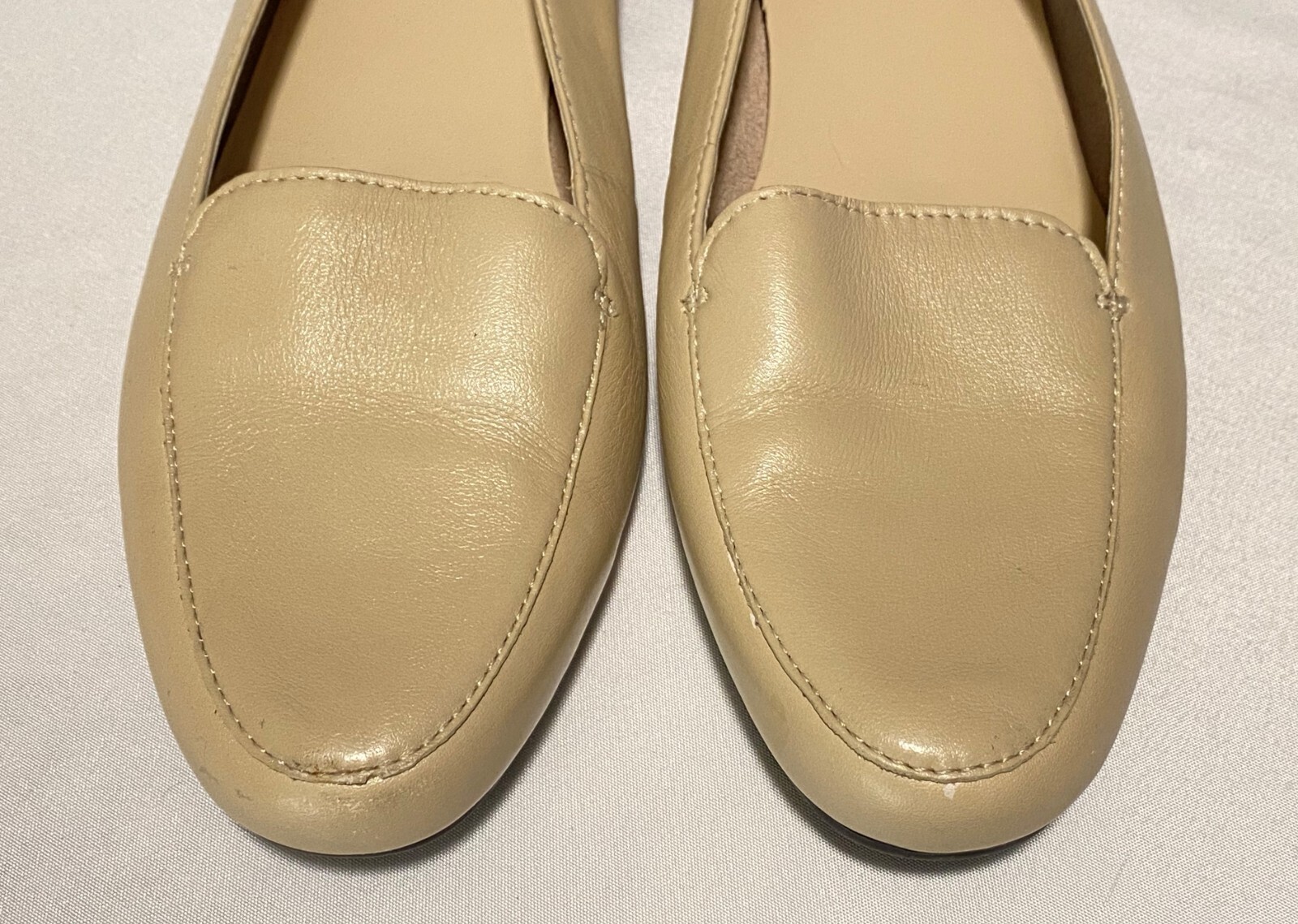 St. John's Bay Cream Loafers Women's Leather Flats Sh… Gem