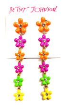 BETSEY JOHNSON GOLD TONE GREEN,YELLOW,ORANGE,PINK CRYSTALS DAISY DANGLE EARRINGS