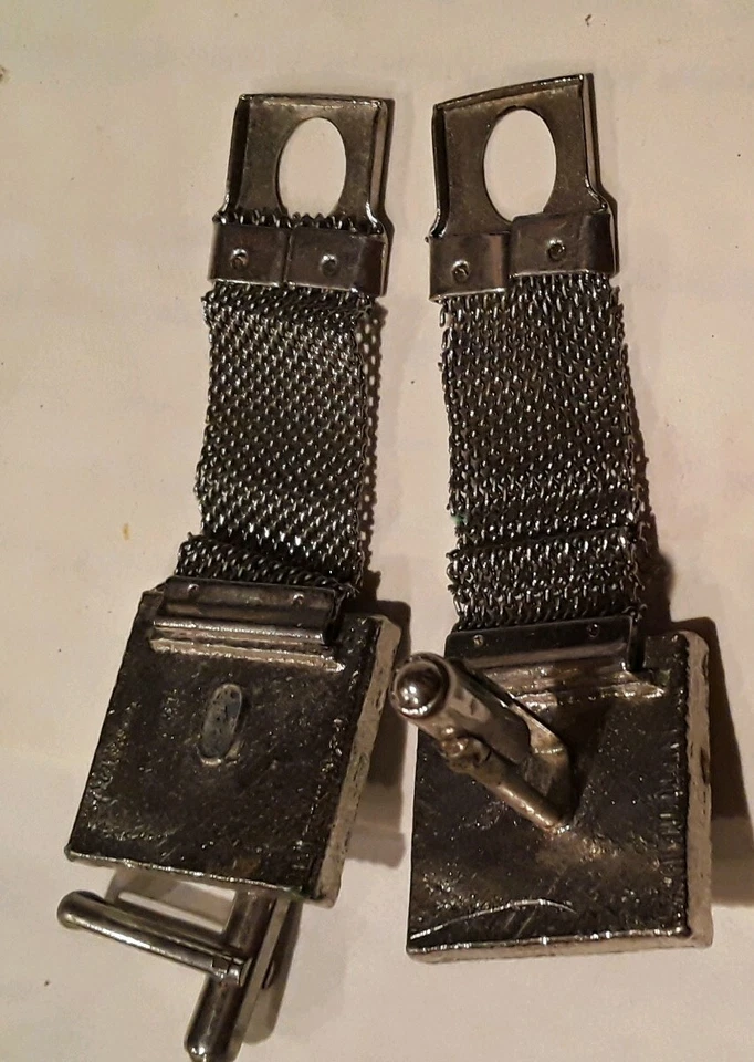 Vintage '60 Mens Black Stones Faux Diamond on Silver Base Wraparound Cufflinks - Image 4 of 4