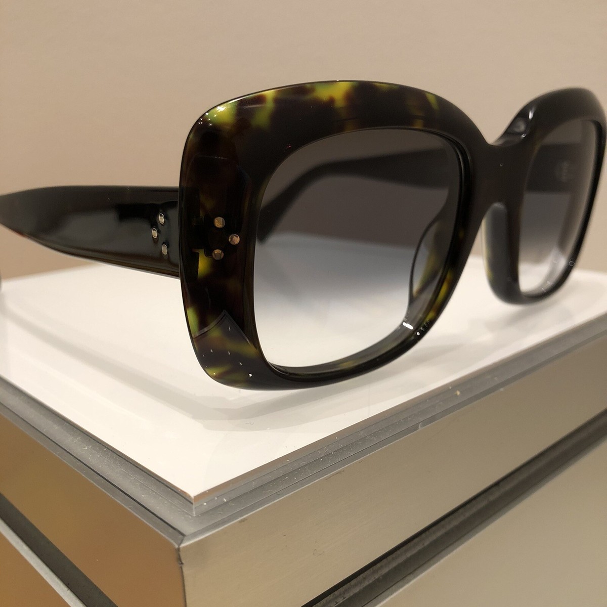 Celine sunglasses CL41044/s VTG Celine sunglasses brown leopard CL41044/S 086Z3... | Depop main image 2