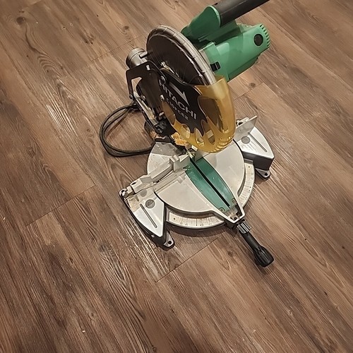 Hitachi C10FCE2 15Amp 10" Single Bevel Compound Miter Saw Green