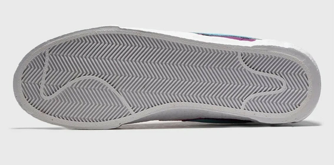 Limited Nike KAWS Sacai Blazer Low Team Purple Dusk W 9.5 M Limited Nike KAWS Sacai Blazer Low Team Purple Dusk W 9.5 M