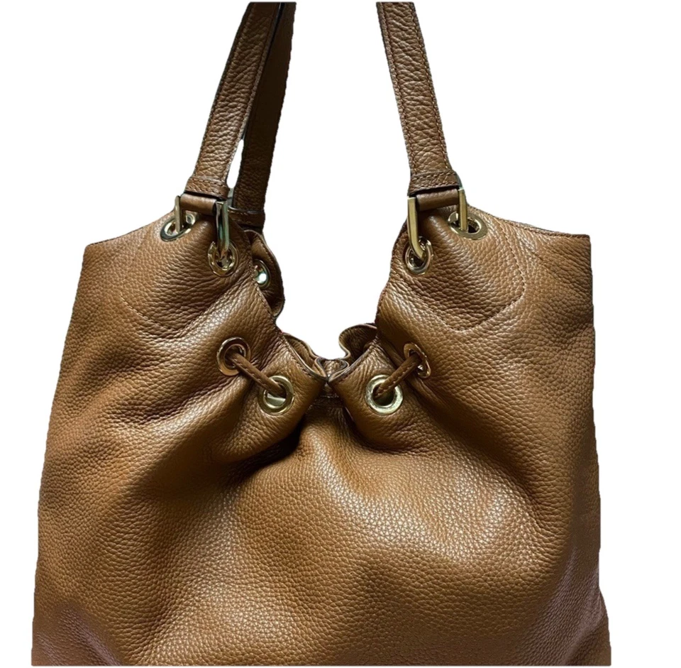 Сумка наплечная Michael Kors коричневая кожаная Camden на шнурке, классические кисточки - Изображение 2 из 4