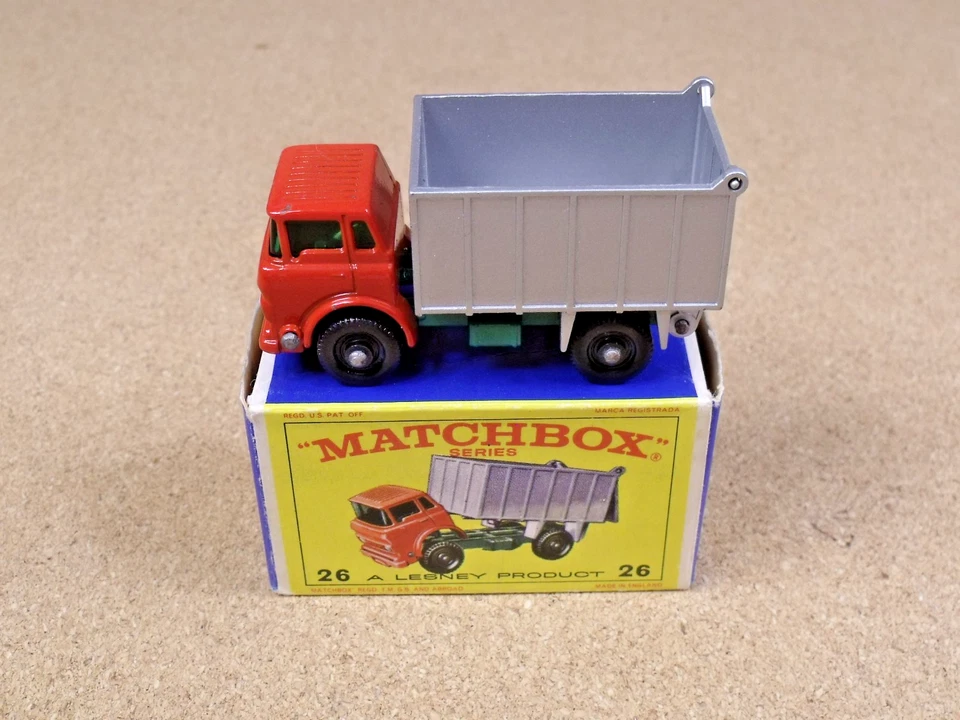 OLD VINTAGE LESNEY MATCHBOX # 28 G.M.C. TIPPER TRUCK ORIGINAL BOX - Image 2 of 4