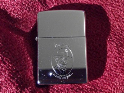 Zippo Feuerzeug, ''Cada día canta mejor'', made in U.S.A. XVI 2000 H