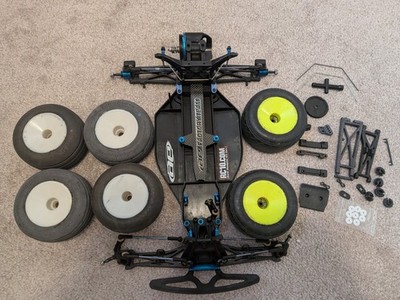Team Associated T4.1 Factory team Truck Chassis for  part or restall.