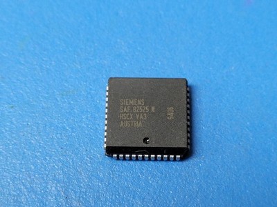 (1 PC) SAF82525N-VA3 SIEMENS Multi Protocol Controller CMOS PLCC44