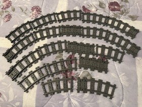 LEGO CITY Passenger Train (7938) Incomplete Set No Box No Manuel Instructions