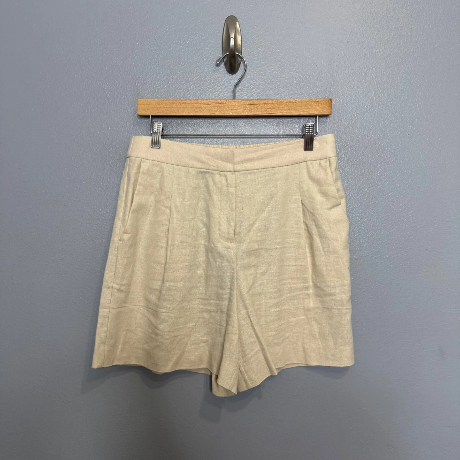 J.CREW FACTORY elastic back linen blend pleated shorts size 6 Womens Cream