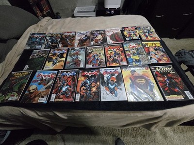 Lot of 25 DC & Marvel Comics   Superman #700, Action #900, Batwing Run,...