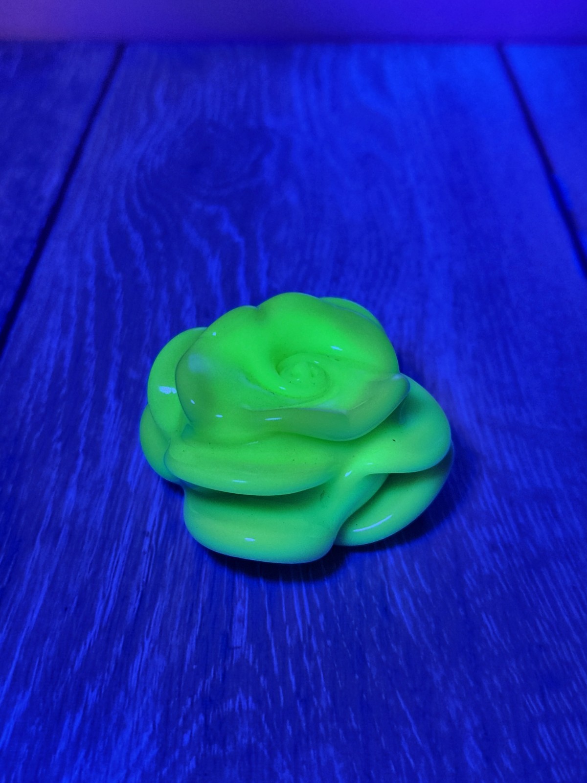 Burmese Custard Uranium Glass Hand Blown Rose