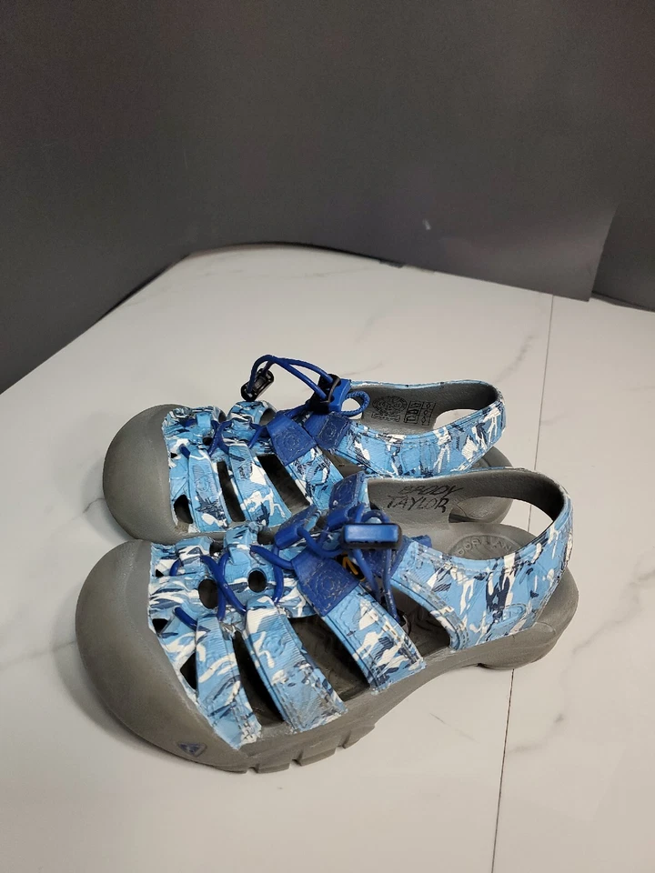 Keen 儿童蓝色拉绳懒人凉鞋 11 码 — 第 2/4 张图片