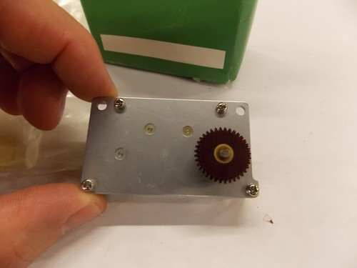 New Chino Strip Chart Recorder Gear Train Assembly H3 - Picture 3 of 6