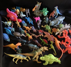 dinosaurios plasticos grandes