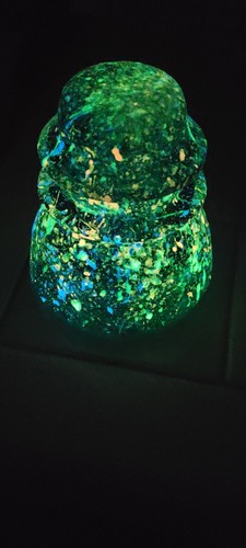 Multi-colored Glow In The Dark Hemingray 42 Glass Insulator Green Blue & Orange - Picture 5 of 7