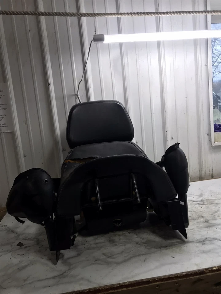 13 Arctic Cat TZ1 T Z1 Touring Snowmobile banco traseiro do passageiro - Imagem 2 de 4